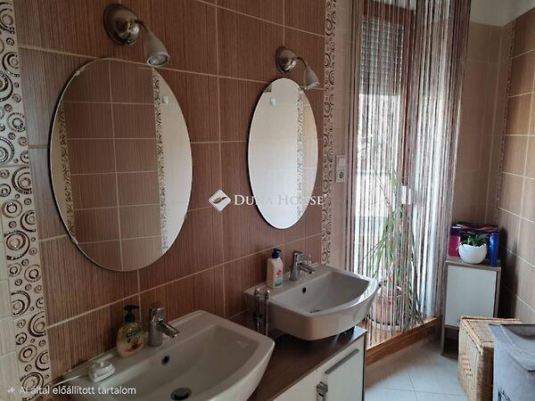 Surányi Miklós, Pécs képe