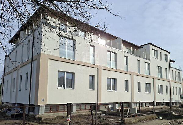 Pest, Kiskunlacháza képe