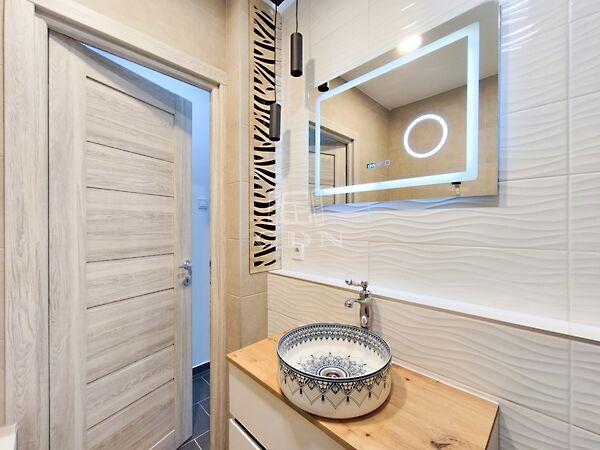 Nappali + 3 hálós, igényes, modern, erkélyes, Zalaegerszeg képe