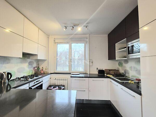 3-as metró, Budapest, X. kerület képe