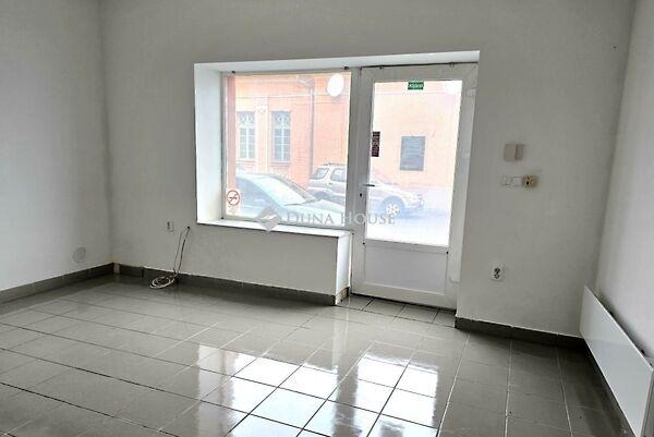 Hősök, Esztergom képe