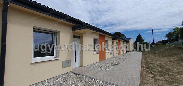 VERESS P. (A tömb  L1), Győrújbarát képe