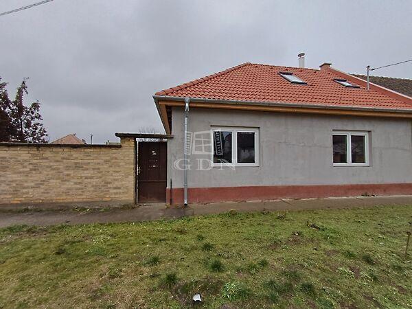 Baja kedvelt, Baja képe