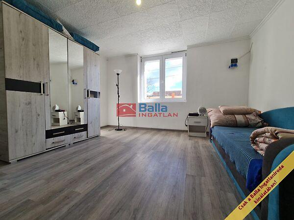 Lados, Jászapáti képe