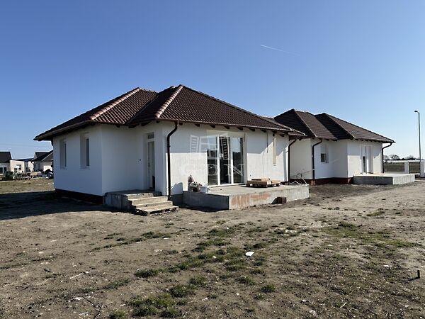 Bársony, Jászberény képe