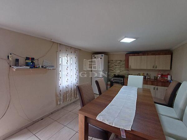 Baja kedvelt, Baja képe