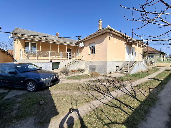 Locsodi, Mende képe