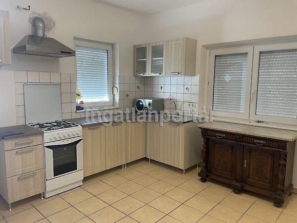 Tahitótfalu 3. képe