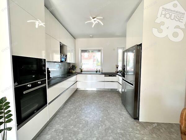 Fagyöngy, Kecskemét képe