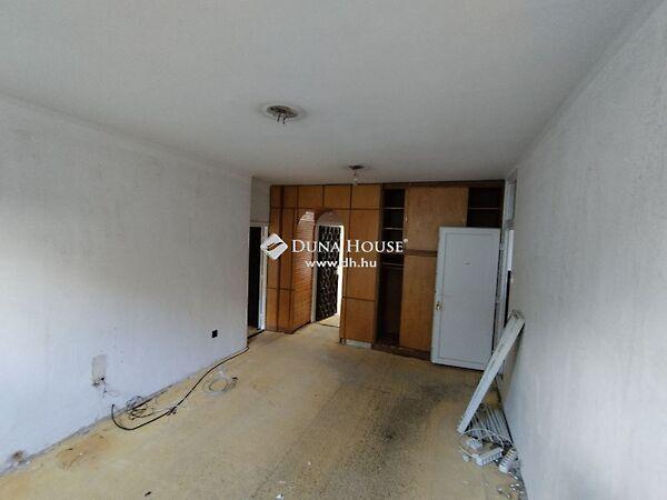 Komáromi, Tatabánya képe