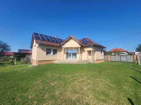 Igényes családi, Lenti 3. képe