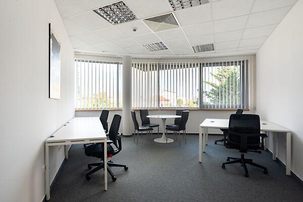 Northside Business Centres, 2nd floor, Váci út 91., Budapest, Hungary, Budapest, XIII. kerület 2. képe