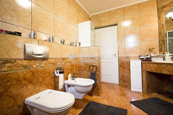 Csalogány, Csömör 2. képe