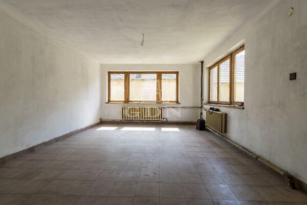 Központi, Tura képe