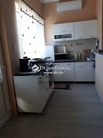 Kossuth, Ura 2. képe