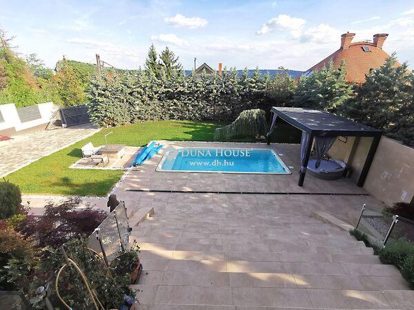 Fügefa, Budaörs 2. képe