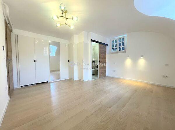 Megye, Pécs 3. képe