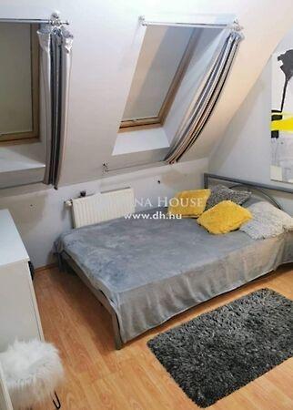 Zsongorkő, Pécs 2. képe