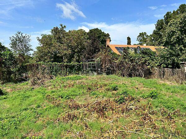 Építési telek közel a, Kápolnásnyék 2. képe