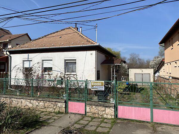 Határ, Oroszlány 2. képe