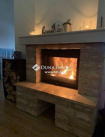 Bányai Kornél, Esztergom képe