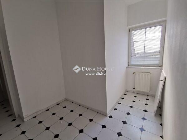 Mandula, Budakeszi 3. képe