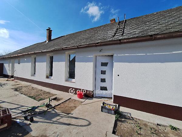 Központhoz, Akasztó 2. képe