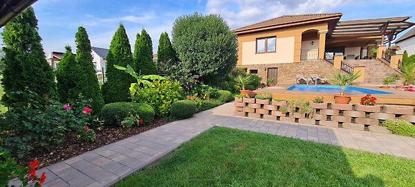 Hold, Maglód 2. képe