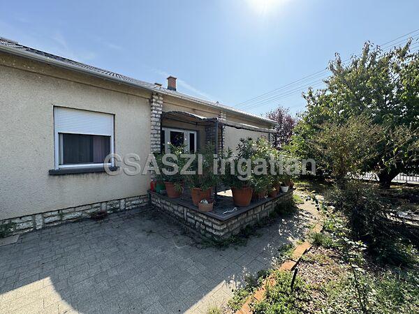 Iskola, Balatonkeresztúr 3. képe