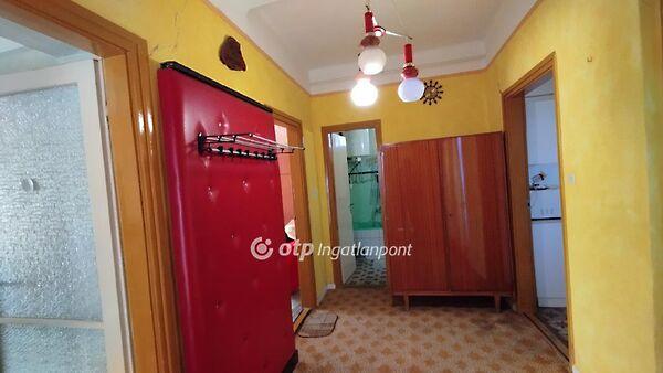 Gém, Jászberény 3. képe