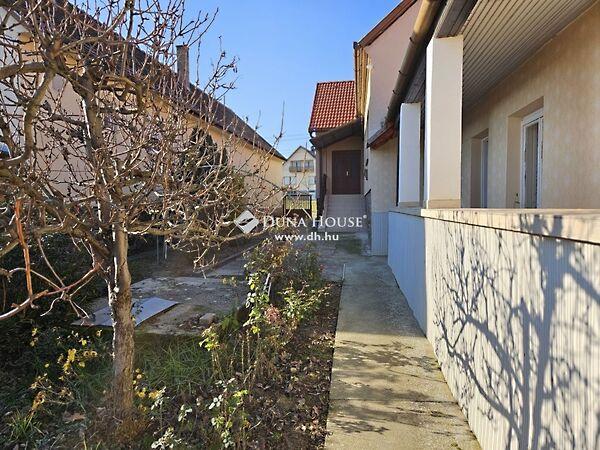 Palotabozsok 2. képe