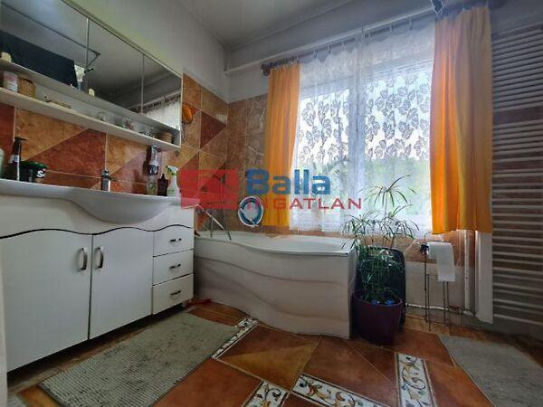 Mártírok, Sóskút 3. képe