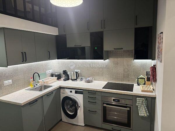 Október 6., Budapest, VI. kerület 3. képe