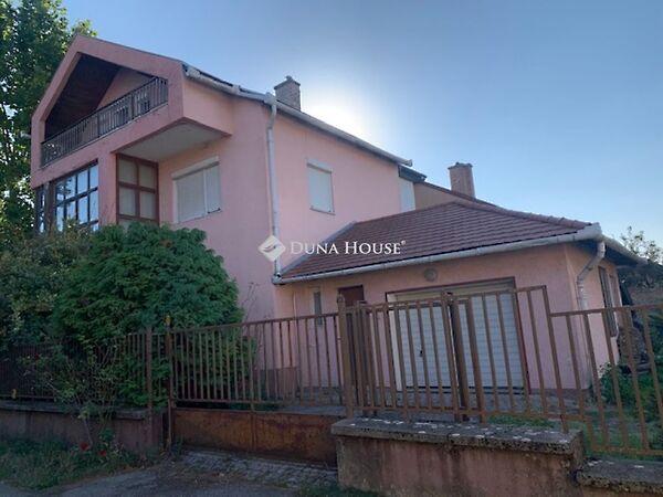 Eötvös József, Tata 2. képe