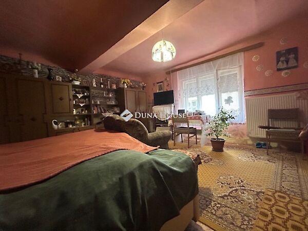 József Attila, Aparhant 3. képe