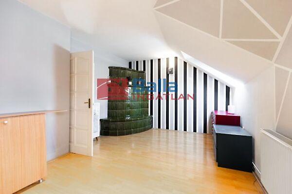 Hattyú utca, Vác 3. képe