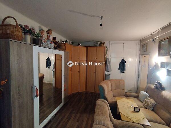 Komáromi, Tatabánya 3. képe