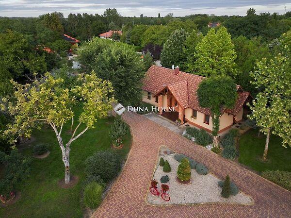 Ladánybenei, Kecskemét képe