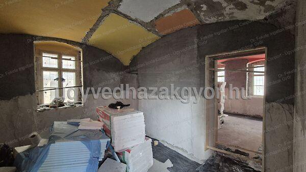 Teleki L02 43,71, Győr 3. képe