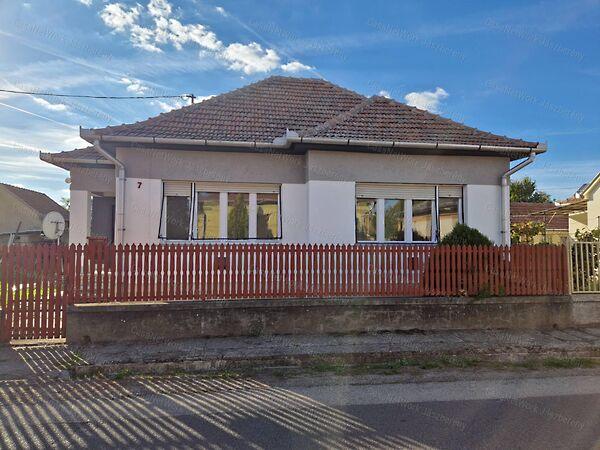 Jászárokszállás képe