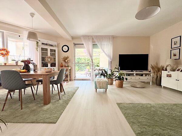 Oázis, Göd 3. képe