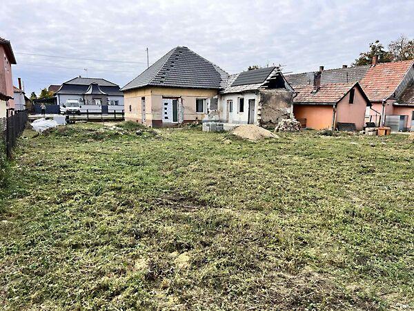 Fehérvári, Mezőfalva 2. képe