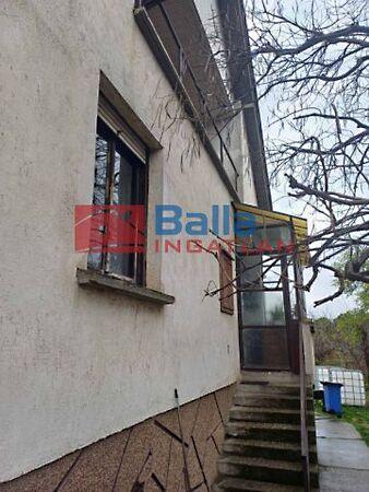 Szent Imre  utcához közel, Taksony képe