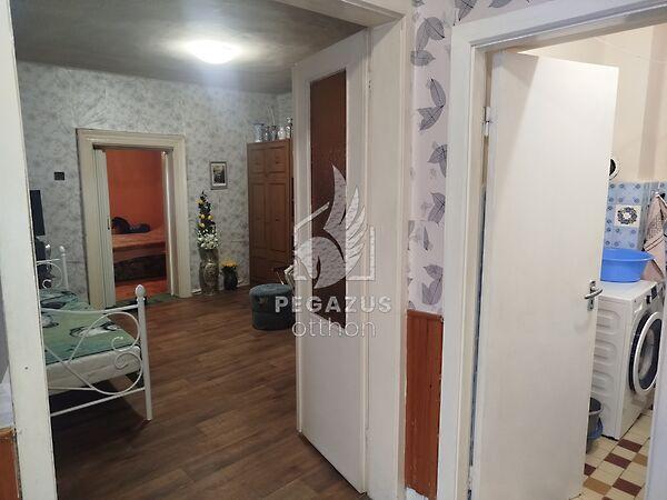 IV. Béla, Járdánháza 3. képe