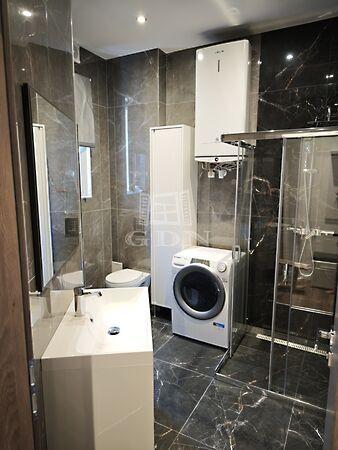 Zoltán, Budapest, V. kerület 2. képe