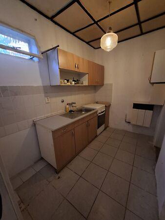 Temetőalja, Úri 2. képe