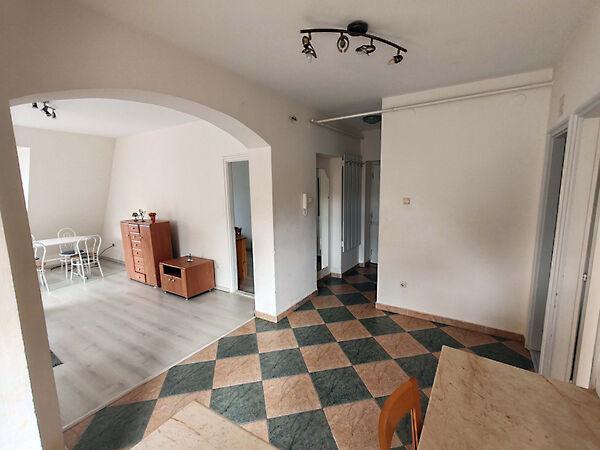 Komlóssy, Debrecen 2. képe