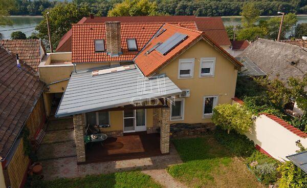 Duna-part, Vác képe