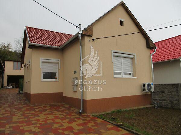 Fenyő, Ózd 2. képe