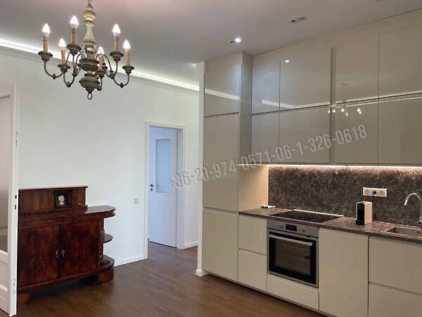 Károly, Budapest, VII. kerület 2. képe